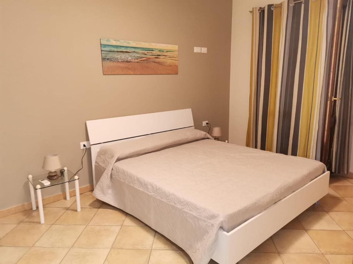 Apartamento La Caletta Di Dany Castelsardo Exterior foto