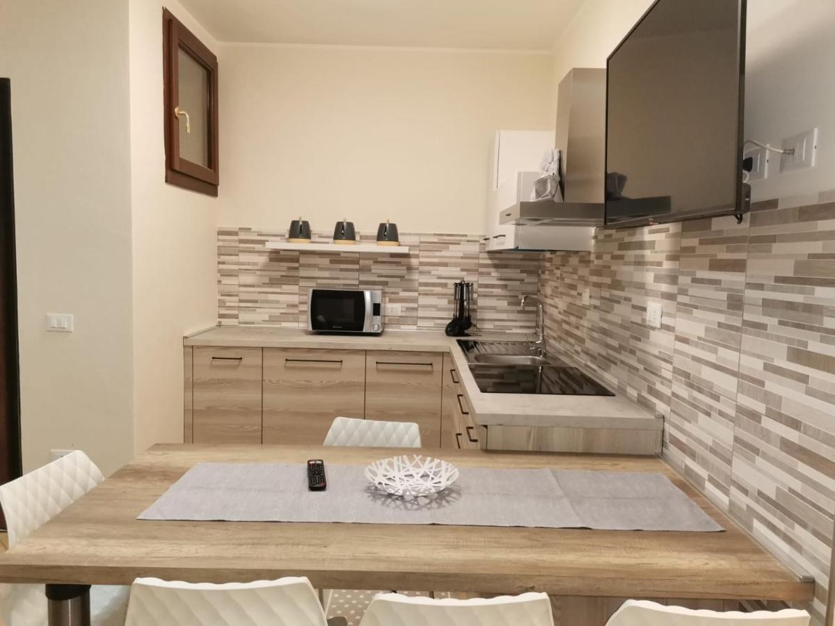 Apartamento La Caletta Di Dany Castelsardo Exterior foto