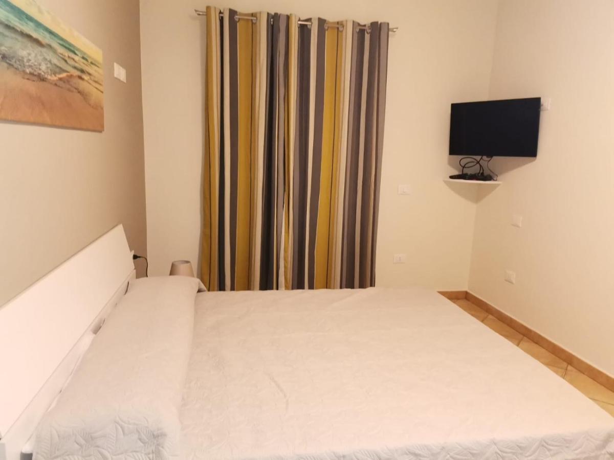 Apartamento La Caletta Di Dany Castelsardo Exterior foto